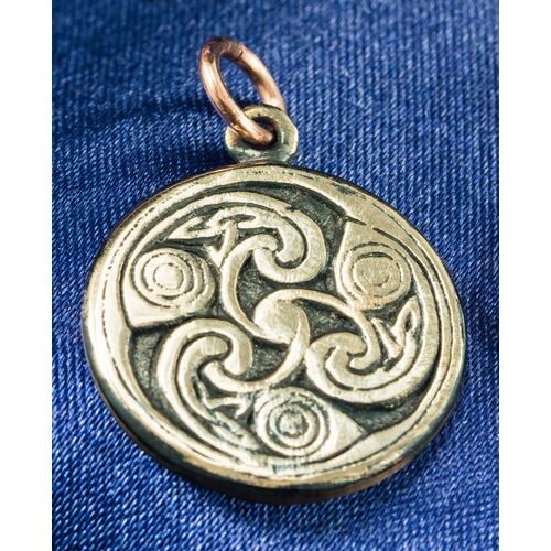 IRISH SPIRALS PENDANT - Triskele, Book of Kells - Bronze