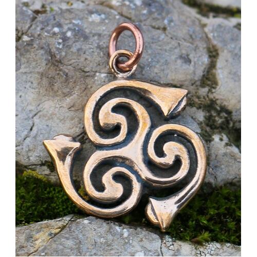 CELTIC TRISKELION PENDANT - La Tene Age - Bronze