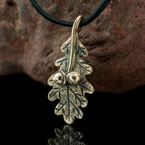 OAK LEAF PENDANT - Bronze