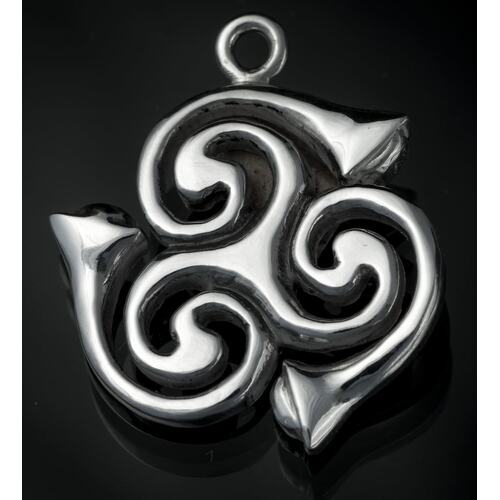 CELTIC TRISKELION PENDANT - La Tene Age - Sterling Silver