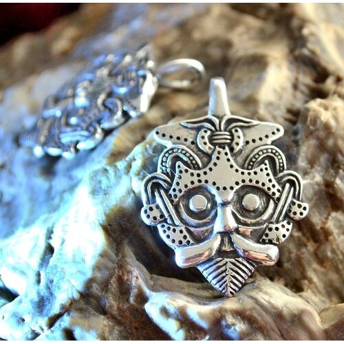 VIKING HEAD PENDANT - Gnezdovo - Sterling Silver